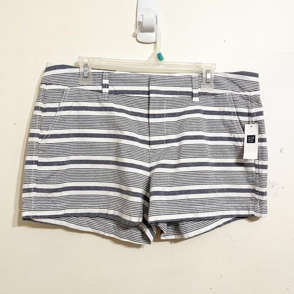 GAP Khakis By Gap The City 3” Shorts, 12, NWT! - Picture 3 of 9